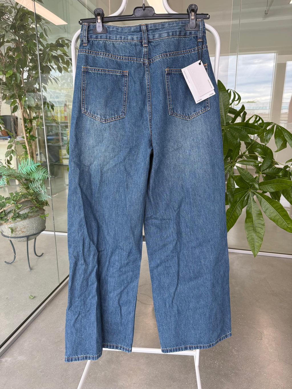 DENIM BUTTON JEANS